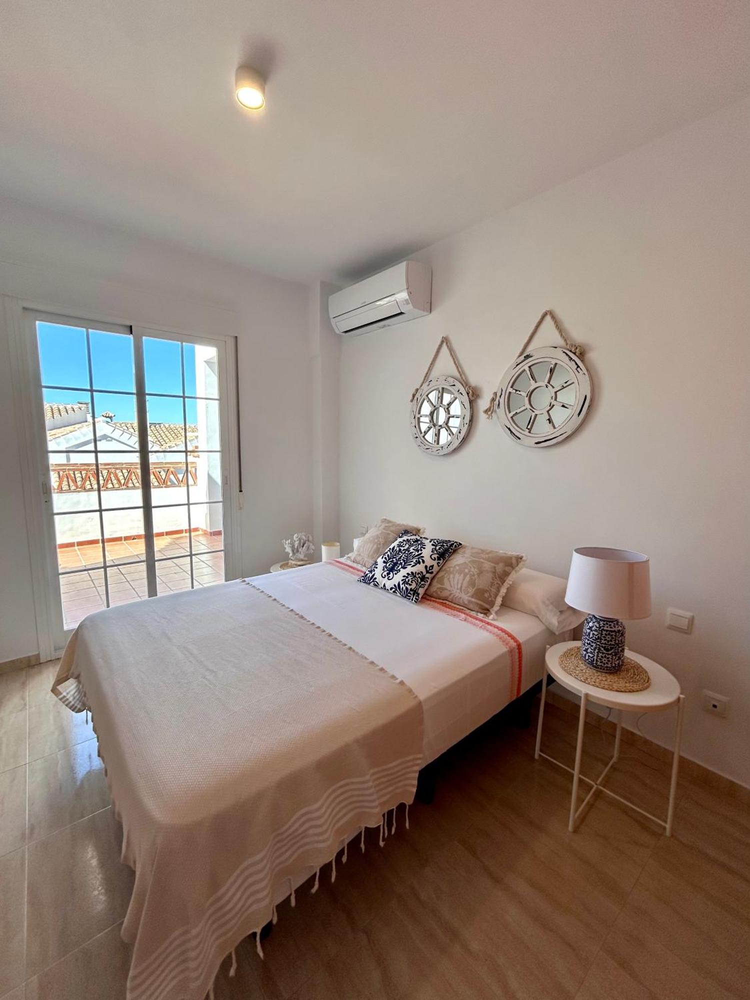 Apartamentos Pacifico Нерха Екстериор снимка